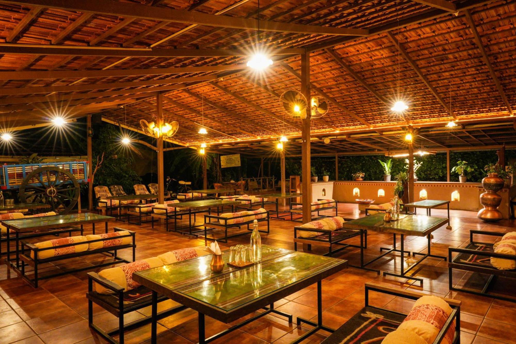 Nisarg Resort Kolhapur Εξωτερικό φωτογραφία