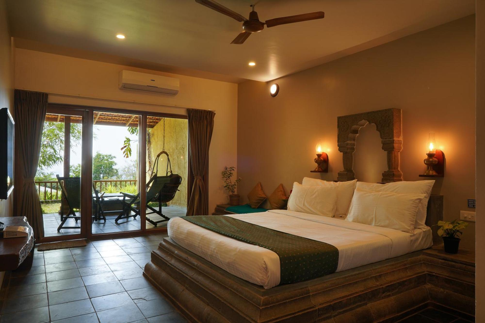 Nisarg Resort Kolhapur Εξωτερικό φωτογραφία